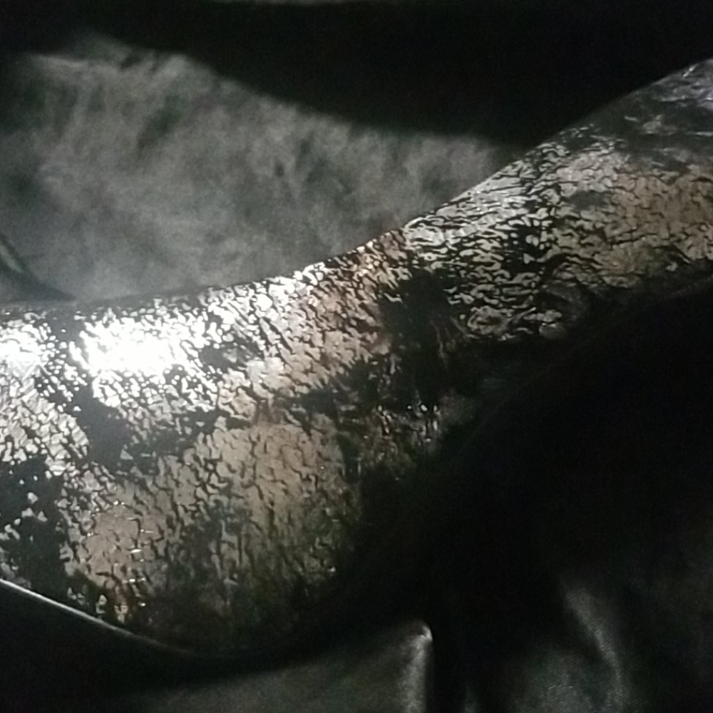 Shoes - Picture 2 of 3